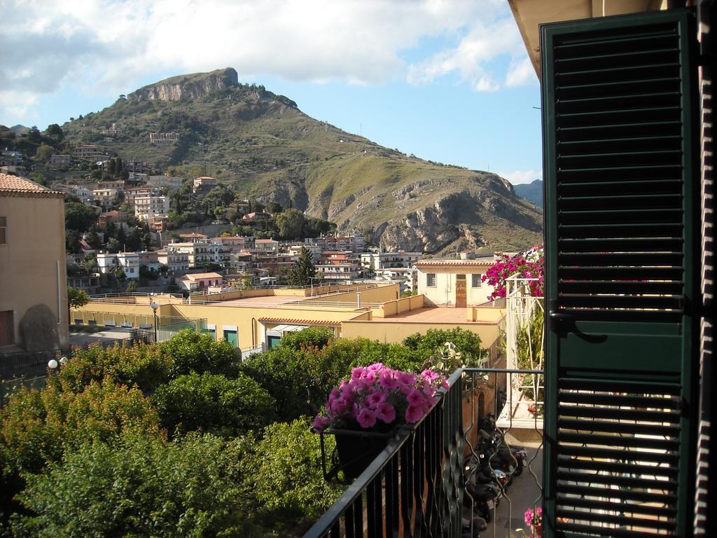 Maison D'Art Casa Arico Taormina Esterno foto